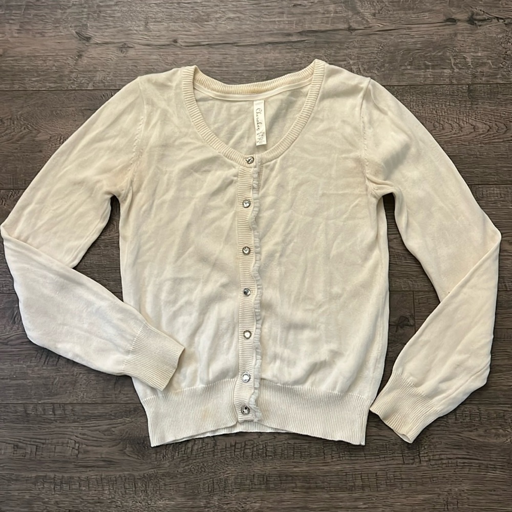 White cream sweater